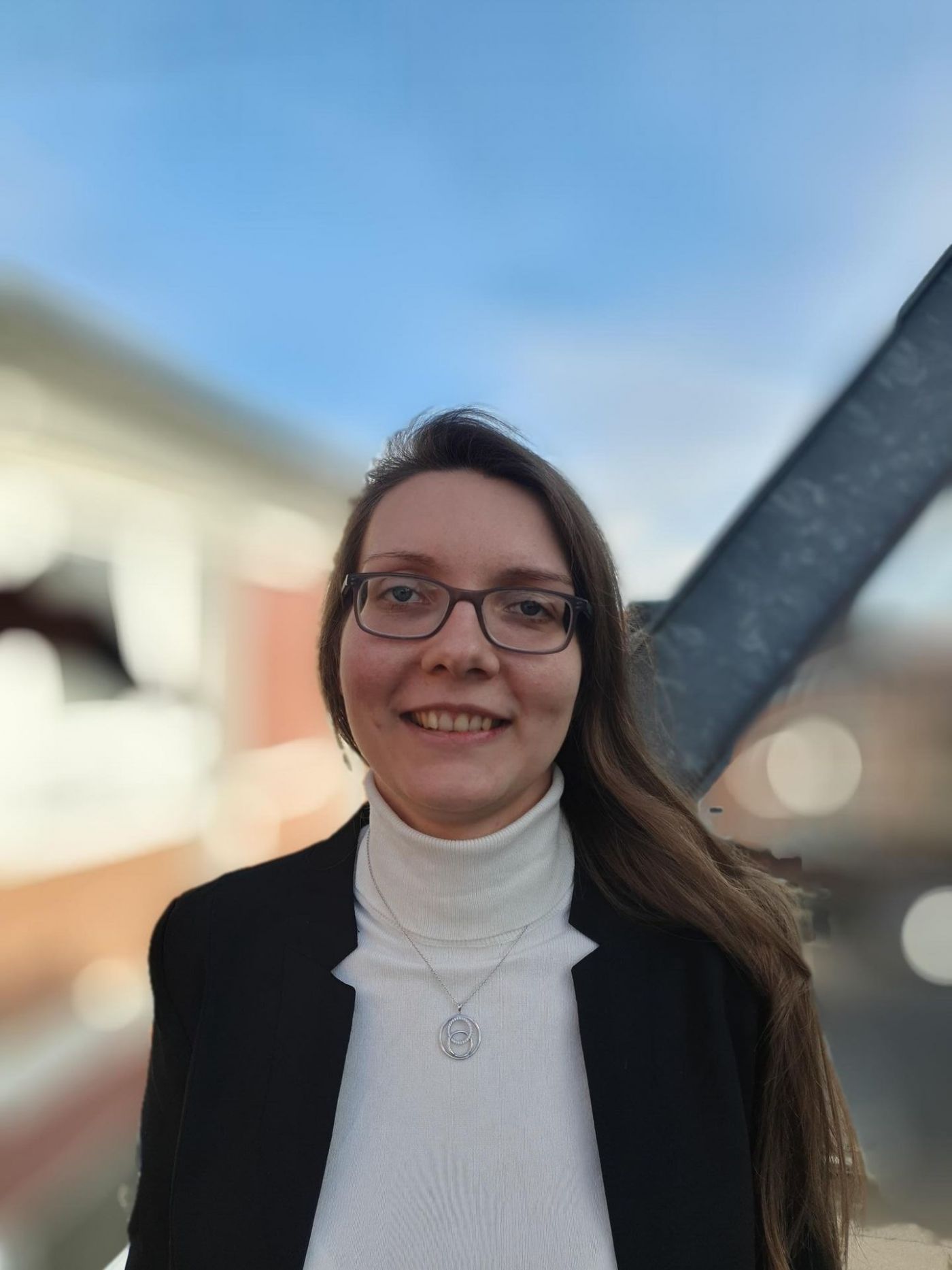 Das Foto zeigt Christina, eine Studentin im weiterbildenden Master Wirtschaftsingenieurwesen an der FH Münster. (Foto: Katharina Urbaniak)